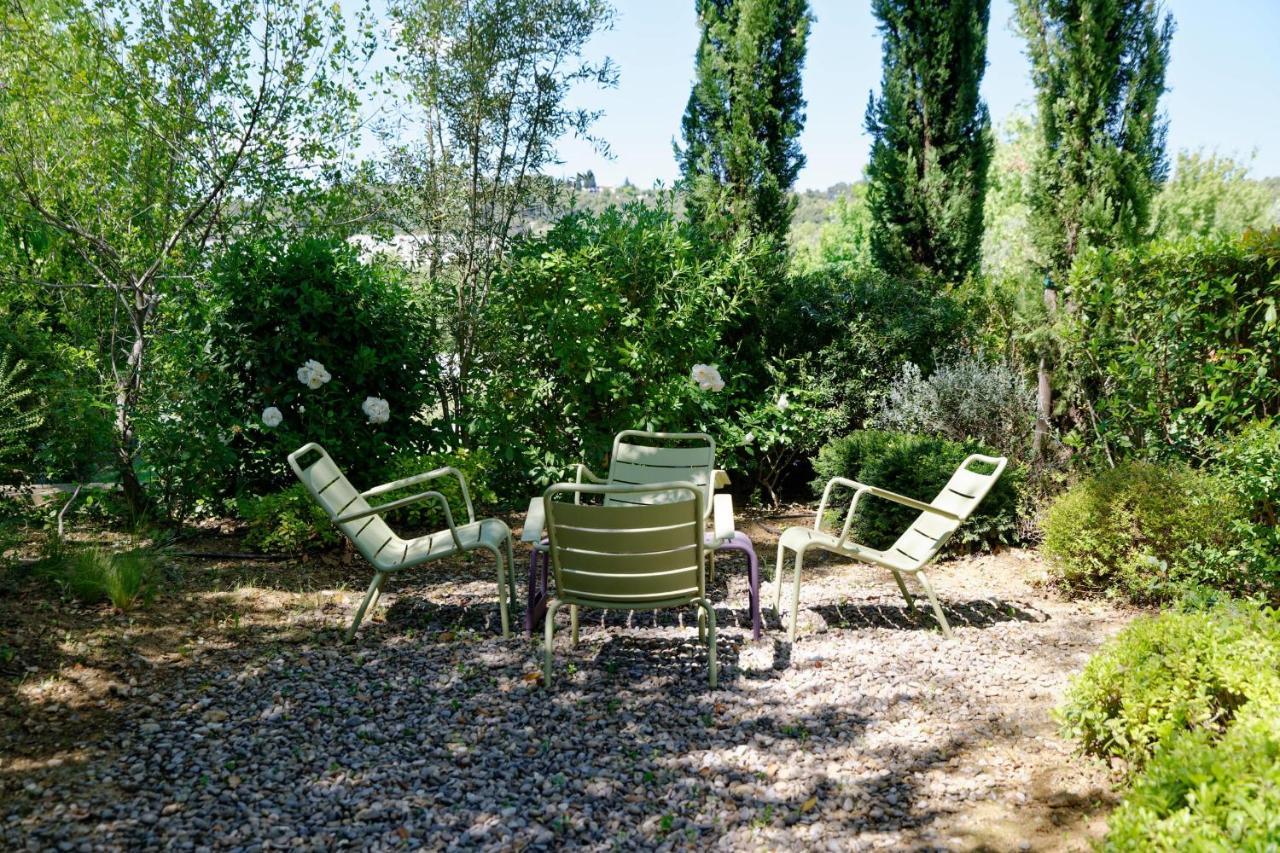 Private Furnished Apartment With All Comfort Has A Garden In A Green Space Meyreuil Εξωτερικό φωτογραφία